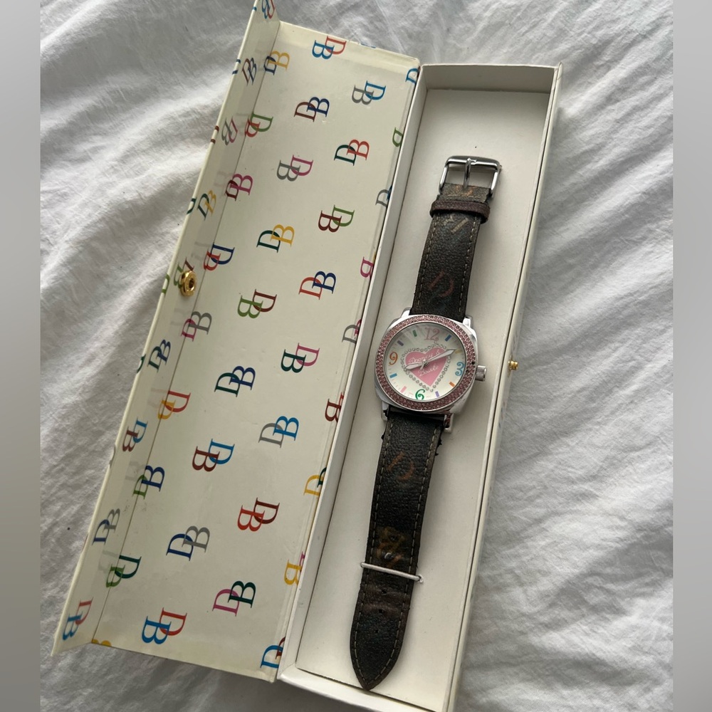 👑✅PRICE FIRM✅Vintage Dooney & Bourke Pink Crystal Monogram Watch - Picture 4 of 17
